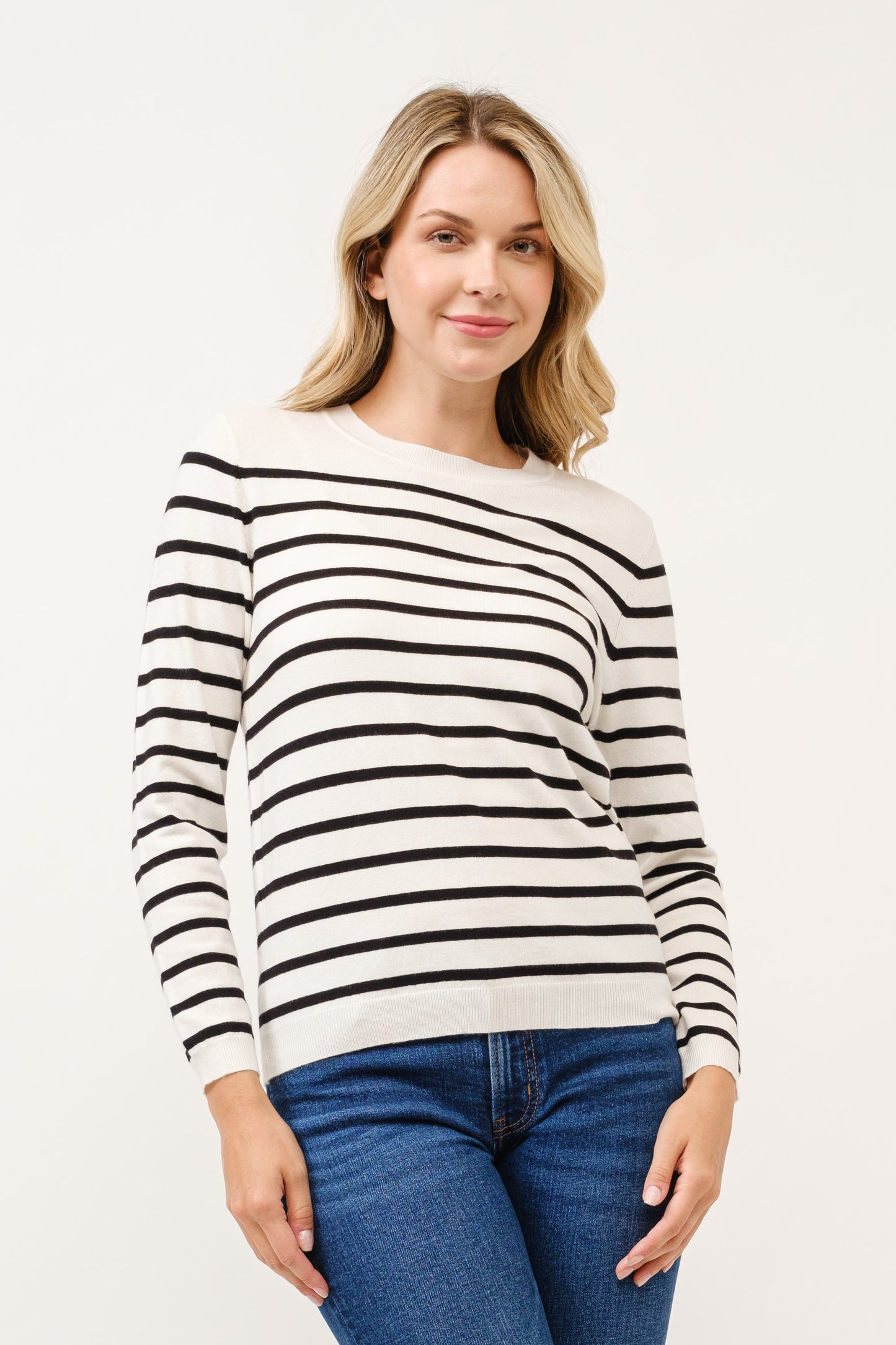 CIELO KNIT ROUND NECK STRIPE PULLOVER SW95