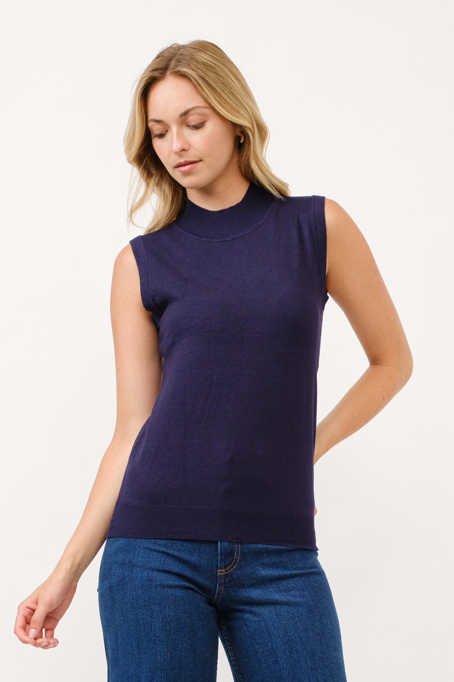CIELO MOCK NECK SLEEVELESS SWEATER SW225-3