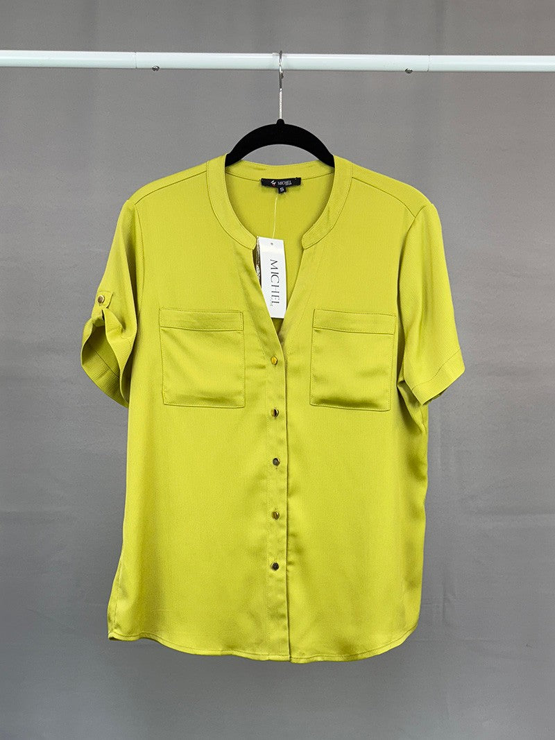 MICHEL SOLID V NECK SATN LIKE BUTTON PATCH POCKETS SHORT SLEEVE BLOUSE 43525