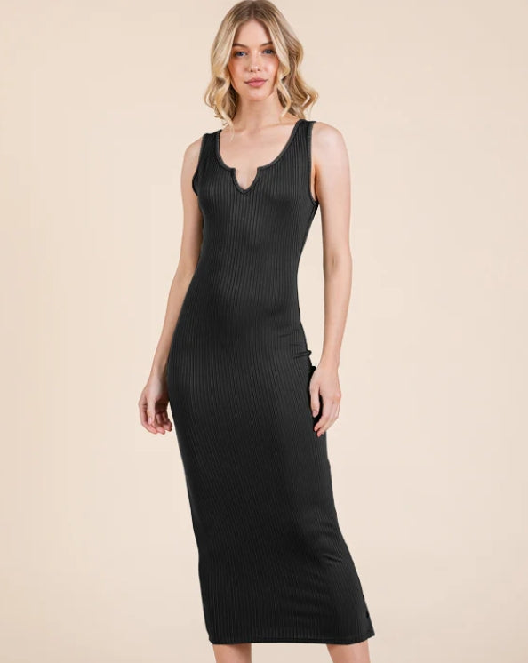 HEART & HIPS NOTCH NECKLINE SLEEVELESS RIBBED MIDI DRESS RD48362A